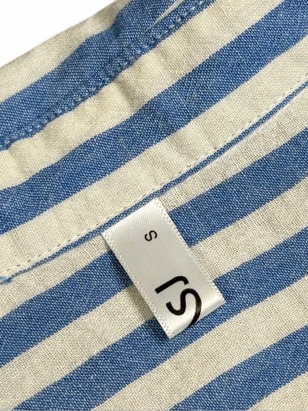 Boutique RSWO Blue & White Stripe Long Sleeve Button Down - Size Small - Picture 8 of 16